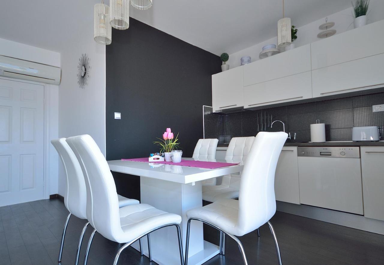 Apartman Staro Selo Primosten Exterior photo